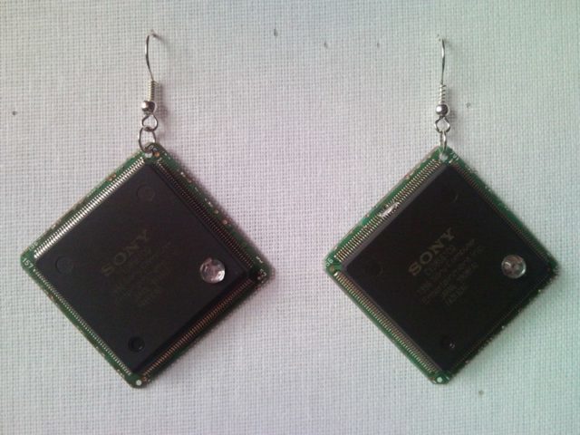 Recycled microchip PCB geekery earrings with strass 11.