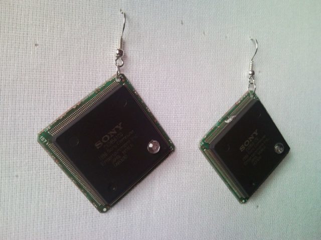 Recycled microchip PCB geekery earrings with strass 11.