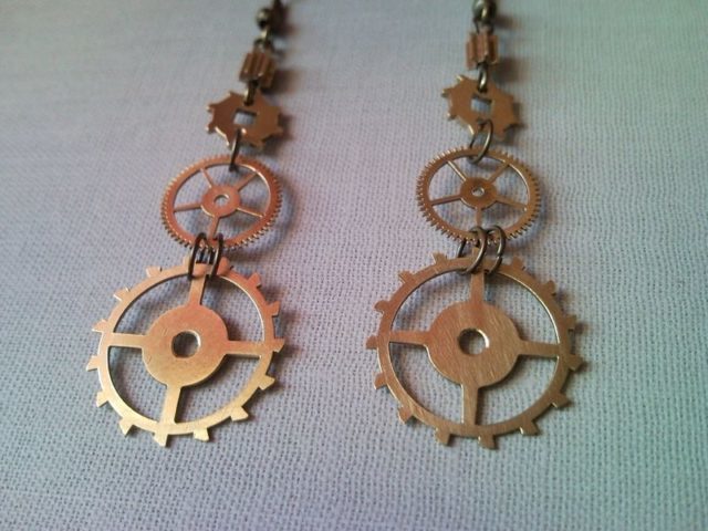 Steampunk style earrings from clockwork gear 3.