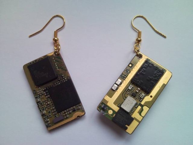 Recycled microchip PCB geekery earrings 19.