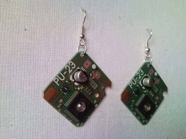 Recycled microchip PCB geekery earrings with strass 6.