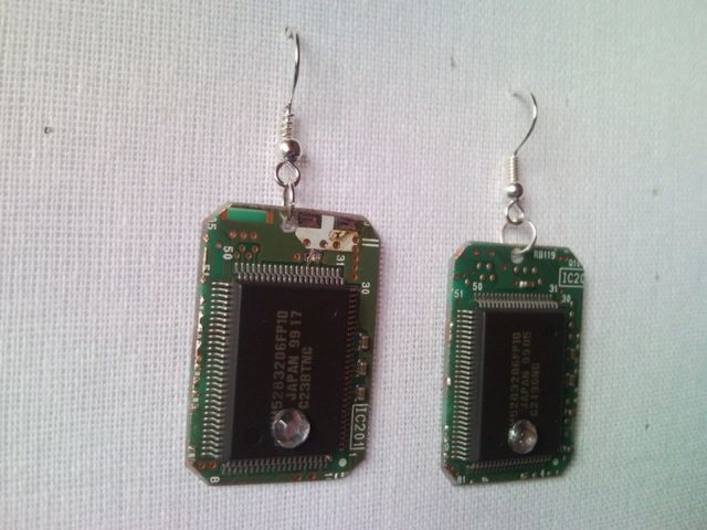Recycled microchip PCB geekery earrings with strass 7.