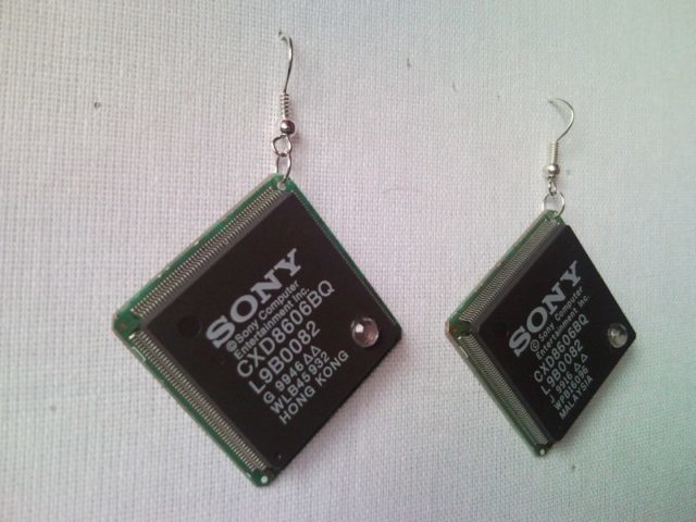 Recycled microchip PCB geekery earrings with strass 9.