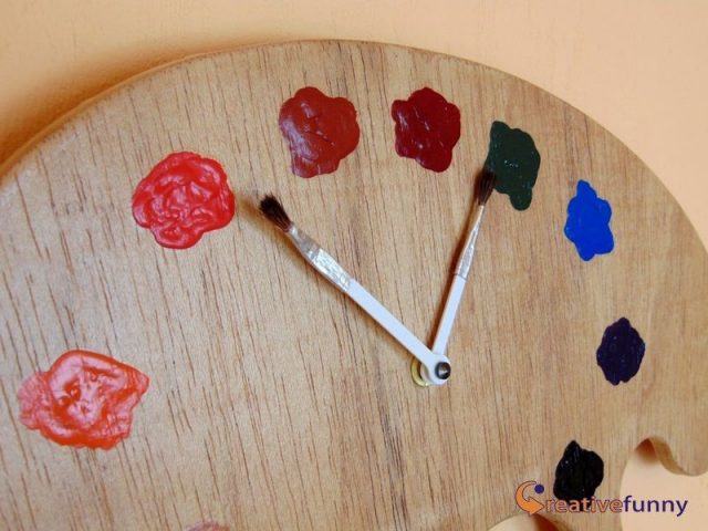 Painter palette wall clock with brush clock hands